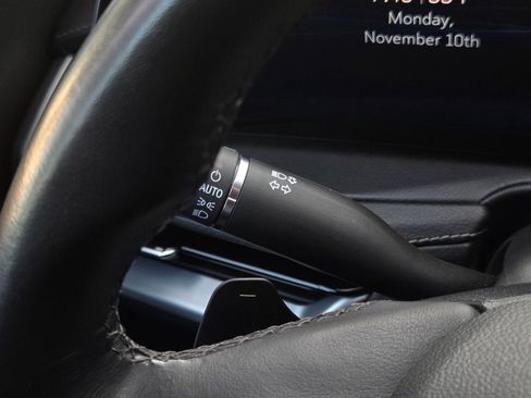 Used 2024 Cadillac XT4 Premium Luxury image 23