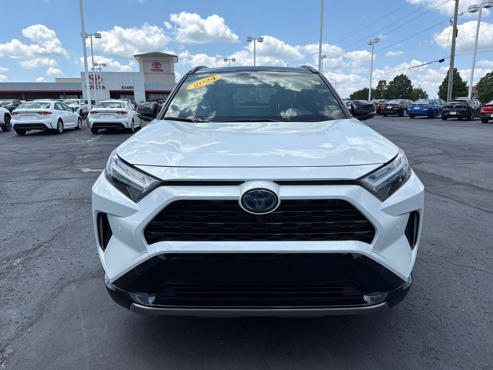 Used 2024 Toyota RAV4 XSE w/ Advanced Technology Package AWD/4WD image 3