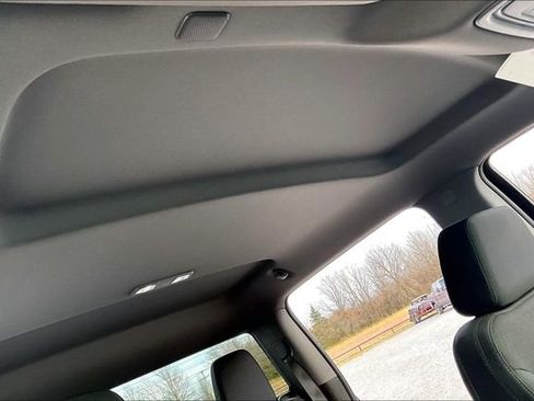 Used 2024 GMC Sierra 1500 Elevation w/ LPO, Elevation Black Package image 28