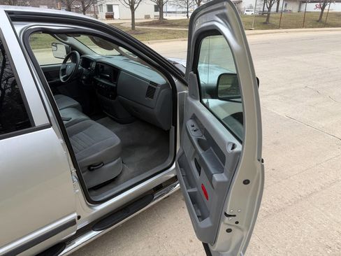 Used 2009 Dodge Ram 2500 Truck SXT image 20