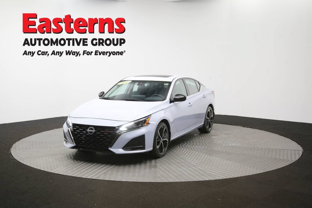 Used 2025 Nissan Altima 2.5 SR w/ SR Premium Package FWD image 57