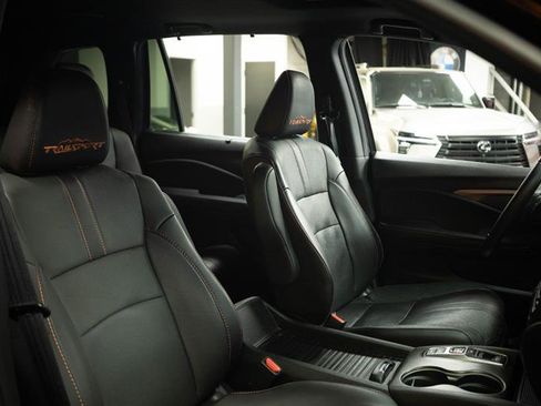 Used 2023 Honda Passport TrailSport image 16