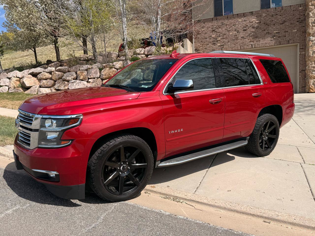 Used 2015 Chevrolet Tahoe LTZ AWD/4WD image 3