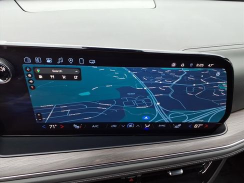 Certified 2025 Chevrolet Tahoe LT image 22