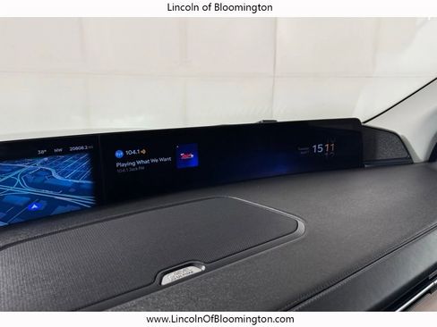 Used 2025 Lincoln Navigator L Reserve image 32