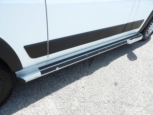 Used 2025 RAM ProMaster 2500 w/ U-Haul Equipment Group FWD image 47