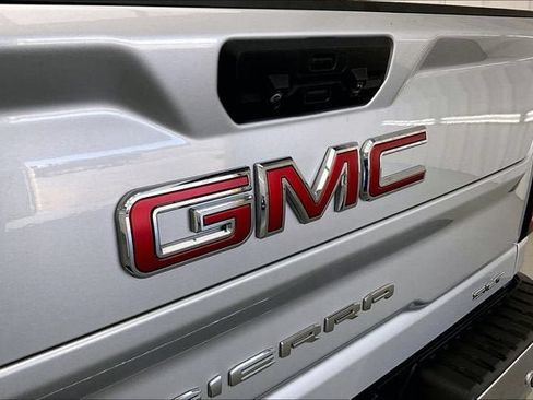 Certified 2023 GMC Sierra 3500 SLT w/ SLT Premium Package AWD/4WD image 31