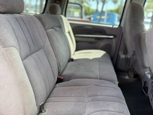 Used 2001 Ford Excursion XLT image 18