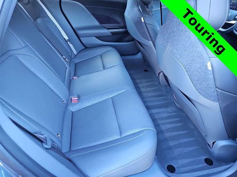 Used 2024 Lucid Air Touring image 17