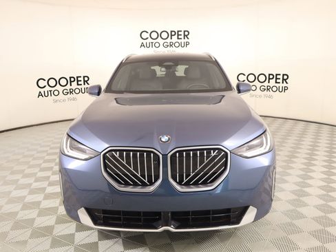 Used 2025 BMW X3 xDrive30i image 9