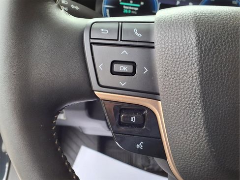 New 2026 Toyota Crown Platinum image 21