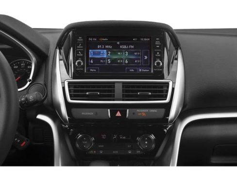 Used 2018 Mitsubishi Eclipse Cross ES image 10
