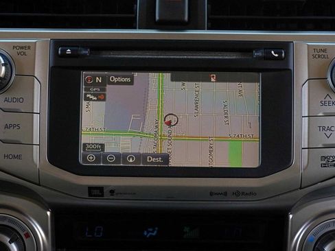 Used 2016 Toyota 4Runner Limited image 22