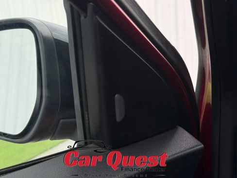 Used 2023 Nissan Kicks SR FWD image 29