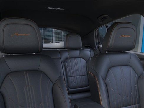 New 2026 Buick Envista Avenir image 24