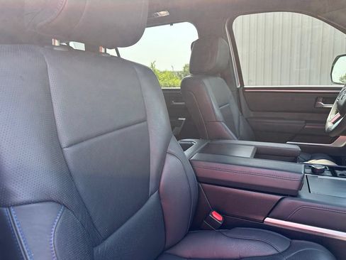 Used 2024 Toyota Sequoia Platinum AWD/4WD image 33