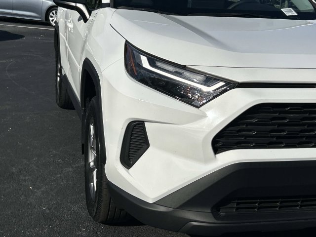 Used 2024 Toyota RAV4 LE AWD/4WD image 10