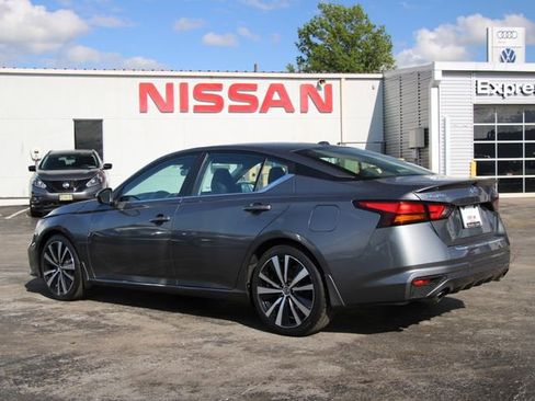 Certified 2022 Nissan Altima 2.5 SR FWD image 4