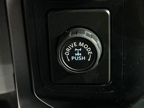 Used 2022 Ford F150 XLT RWD image 73