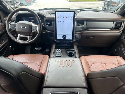Used 2022 Ford Expedition King Ranch RWD image 12