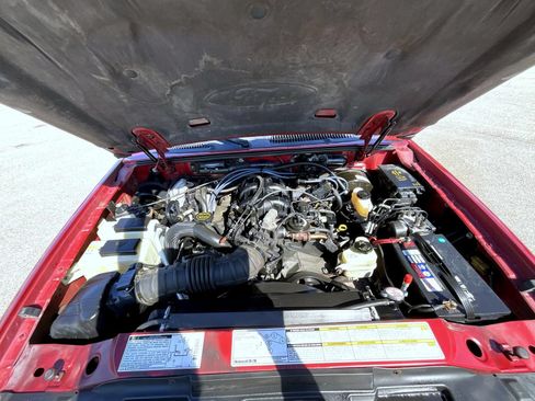 Used 2002 Ford Explorer Sport Trac 4x4 image 25