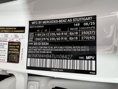 Used 2026 Mercedes-Benz GLC 300 4MATIC image 33