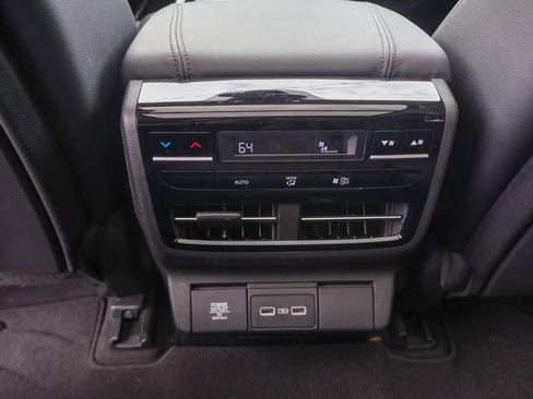 Used 2023 Acura MDX FWD image 21