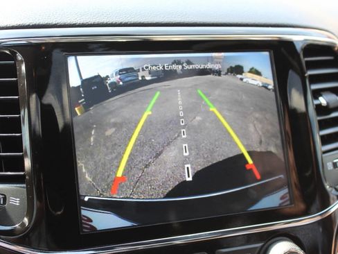 Used 2020 Jeep Grand Cherokee Limited image 20