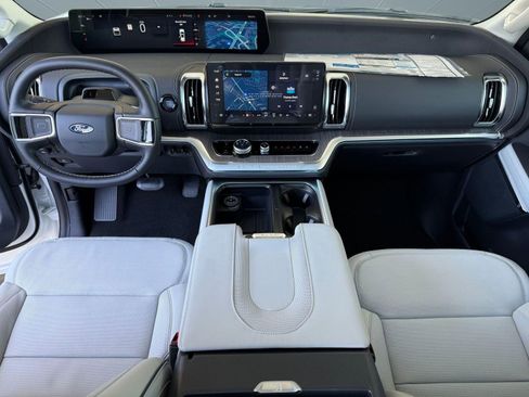 New 2026 Ford Expedition Max Platinum w/ Platinum Ultimate Package AWD/4WD image 17