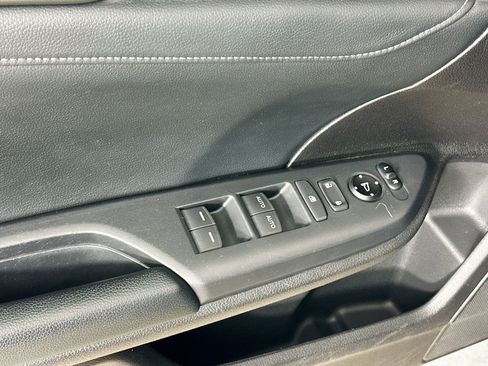 Used 2019 Honda Civic Sport Touring image 17