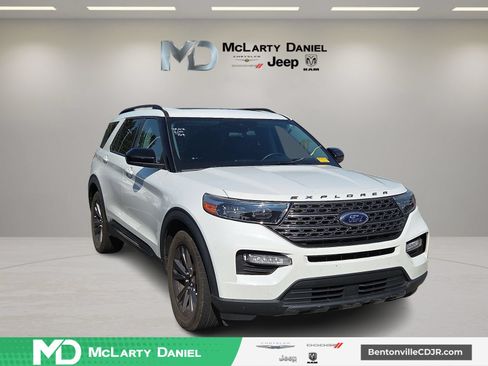 Used 2022 Ford Explorer XLT w/ Equipment Group 202A RWD image 1