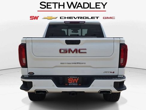 Used 2024 GMC Sierra 1500 AT4 w/ AT4 Premium Package AWD/4WD image 6