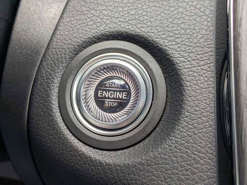 Used 2019 Mercedes-Benz C 300 4MATIC Cabriolet image 29