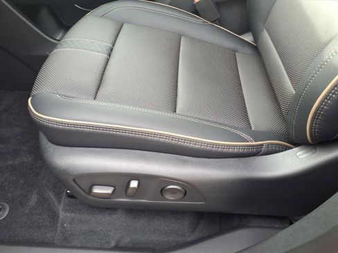 New 2026 Chevrolet Traverse High Country w/ LPO, Floor Liner Package image 6