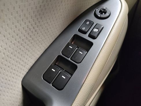 Used 2015 Kia Optima LX FWD image 27