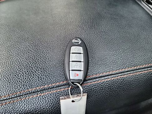 Used 2022 Nissan Titan PRO-4X w/ Pro-4x Convenience Package image 24