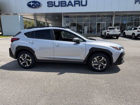Used 2025 Subaru Crosstrek 2.0i Premium AWD/4WD image 2
