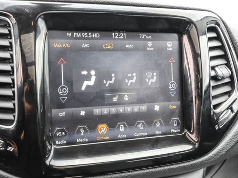 Used 2018 Jeep Compass Limited w/ Navigation Group AWD/4WD image 24