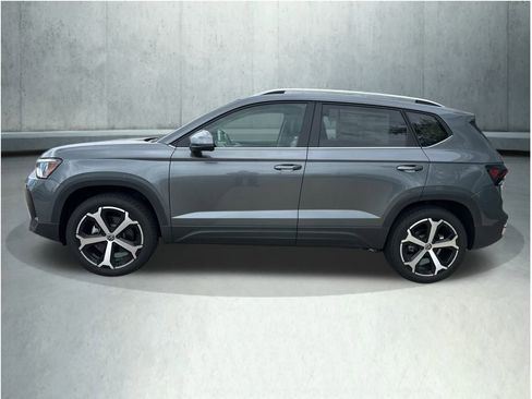 New 2025 Volkswagen Taos SEL image 2