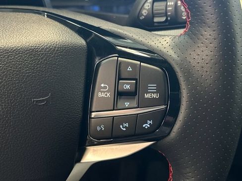 Used 2025 Ford Explorer ST-Line AWD/4WD image 33
