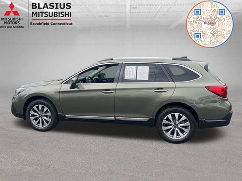 Used 2019 Subaru Outback 2.5i Touring AWD/4WD image 16