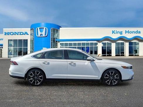 New 2026 Honda Accord Touring image 5