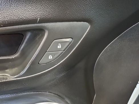 Used 2019 Chevrolet Equinox LT FWD image 20