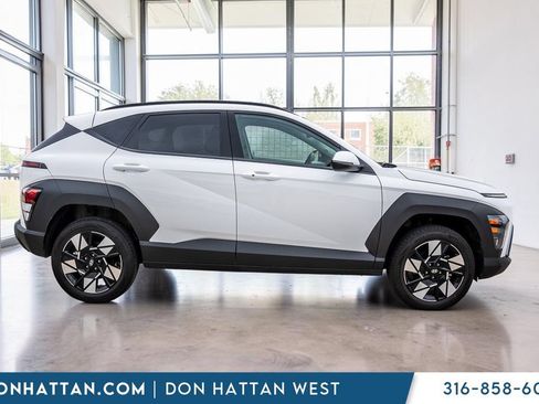 Used 2025 Hyundai Kona SEL AWD/4WD image 28