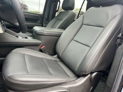 Used 2024 Chevrolet Tahoe LT w/ LT Signature Package AWD/4WD image 37