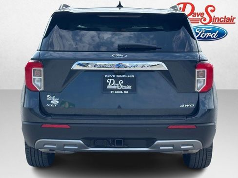 Used 2024 Ford Explorer XLT w/ Equipment Group 202A AWD/4WD image 8