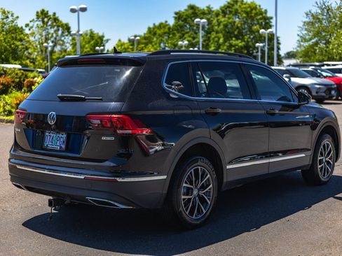 Used 2020 Volkswagen Tiguan SE AWD/4WD image 7