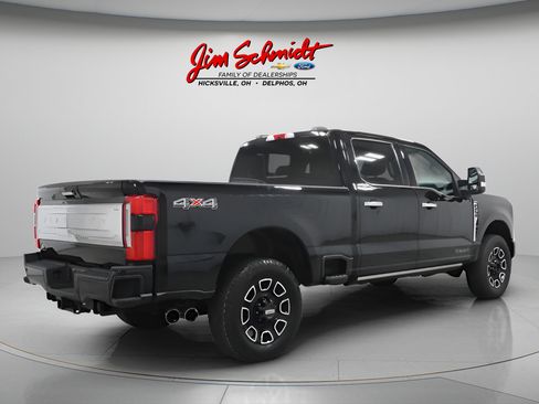 Used 2023 Ford F250 Platinum AWD/4WD image 6