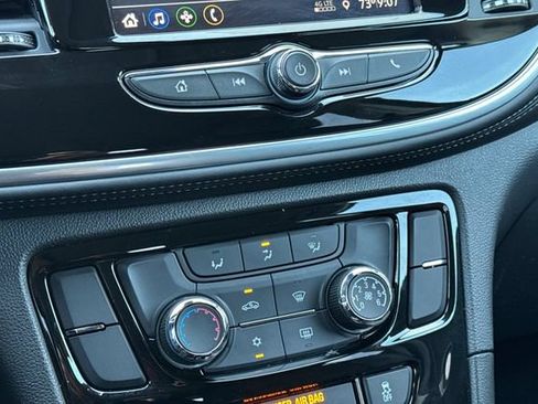 Used 2022 Buick Encore Preferred w/ Safety Package AWD/4WD image 30