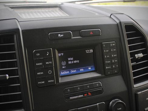 Used 2017 Ford F150 XL w/ Equipment Group 101A Mid RWD image 82